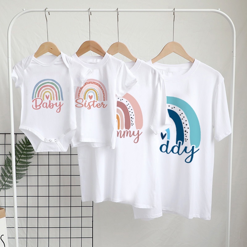 Rainbow Family Matching Outfit - Coffee Tea Or Me recensione e prezzo
