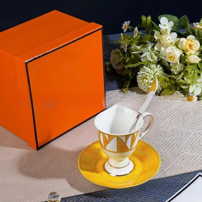 Ceramic Coffee Cup and Saucer  - Coffee Tea Spoon recensione e prezzo